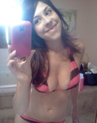 Handsome Fledgling Stunner Selfshot