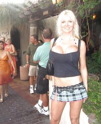 Lori: Fake Titty MUMMY in public!