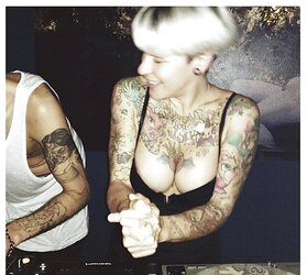 Instagram femmes that made me Jizz - Oktober
