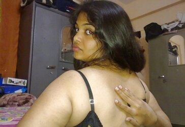 Bangladesi Wifey Nasrin-individual Homemade HD picture by spouse