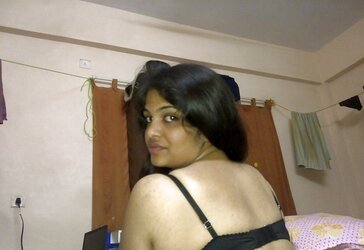 Bangladesi Wifey Nasrin-individual Homemade HD picture by spouse