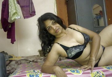 Bangladesi Wifey Nasrin-individual Homemade HD picture by spouse