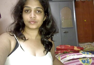 Bangladesi Wifey Nasrin-individual Homemade HD picture by spouse