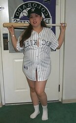Gorgeous baseball admirer