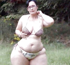 GIANT MATURE