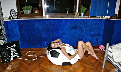 2 pals - floor