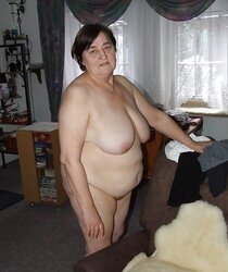 Saggy fun bags 109.