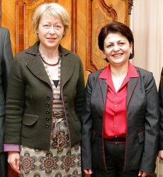 Nesrin Bayazit