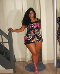 Uber-Sexy meaty phat bum rump femmes