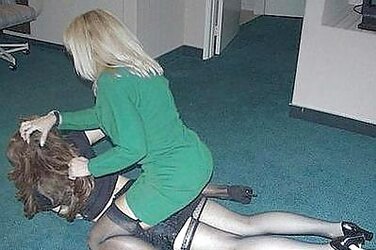 Yet more catfighting women