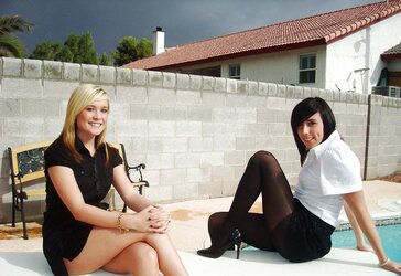 Cuties in Jaw-Dropping Outfit