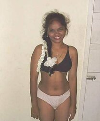 Indian aunty demonstrating
