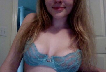 Giant fun bags wooly labia teenager