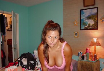 Sensual teenager From SmutDates.com