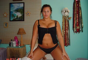 Sensual teenager From SmutDates.com