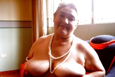 Colombian granny Bell (sixth set)