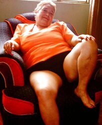 Colombian granny Bell (sixth set)