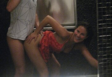 Steamy bare Jeanette