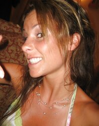 Steamy bare Jeanette