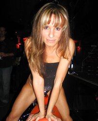 Super-Hot Mummy Posing Bare And Gargling