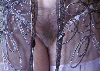 At demand of my devotees my FURRY LABIA!!!