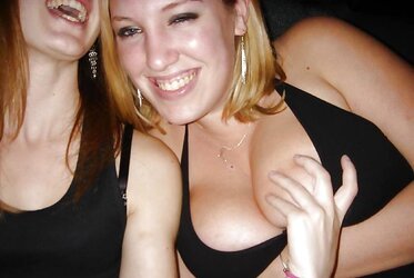 Bosom and exposes, supreme quality and size.