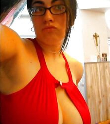 Bosom and exposes, supreme quality and size.
