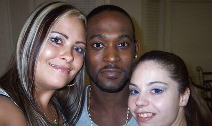 3 white swinger femmes