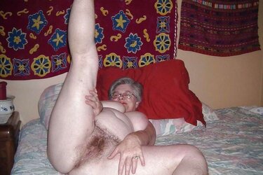Unshaved Moms And Grandmas