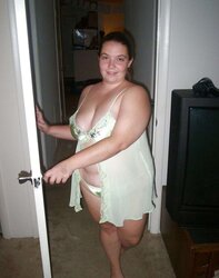 The wifey in green knickers