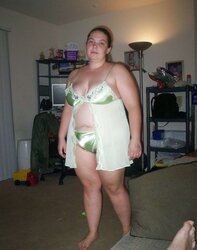 The wifey in green knickers