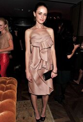 Alexis bledel (y123)