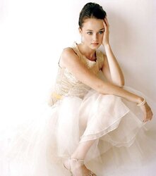 Alexis bledel (y123)