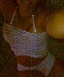 Vida Guerra Cellphone 2010 Leaked Pic