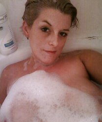 Bouncy tub