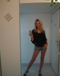 Hotties Posture