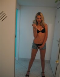 Hotties Posture
