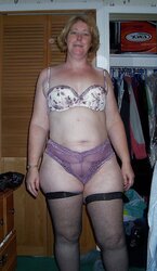 Les matures en undergarments