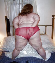 SSBBW Fiona G-String shots