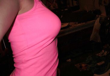 BUXOMY US WOMAN SELFPICS