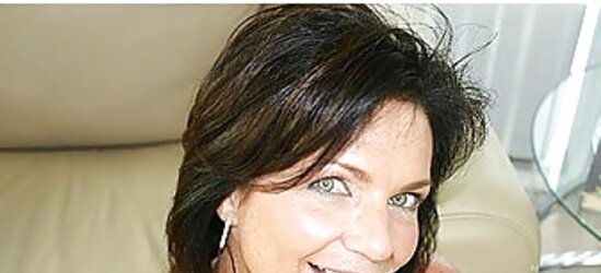 Deauxma deep-throats a salami