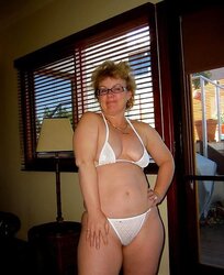 INEXPERIENCED MATURE BI-OTCHES - SATE COMMENT