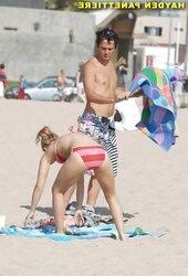Celeb Bathing Suit Bums - Leave Sloppy Comments