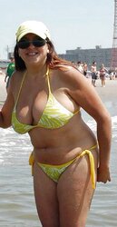 Larger gals sight fine in swimsuits too!