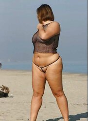 Larger gals sight fine in swimsuits too!