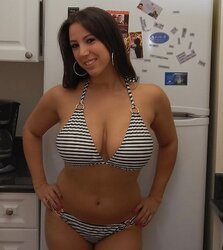 Larger gals sight fine in swimsuits too!