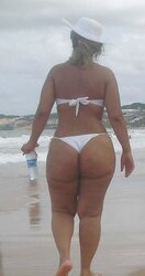 Larger gals sight fine in swimsuits too!