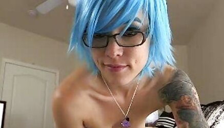 A Few Big-Chested Cam Chix