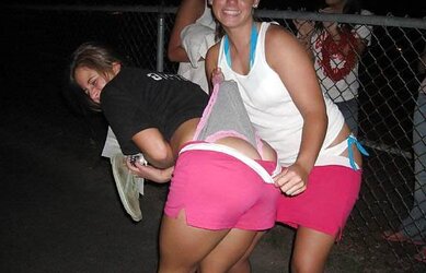 Dame wedgies