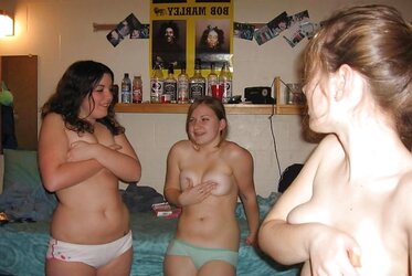 Lovely Teenager Gals - VIII